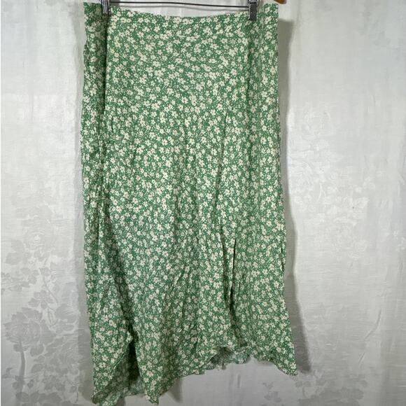 Skies are Blue Curvy Skirt 1X NEW Stitch Fix Midi Green White Floral Cottage - Picture 1 of 9